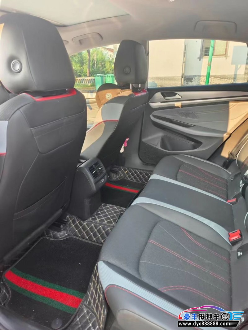 23年大众凌渡轿车抵押车出售