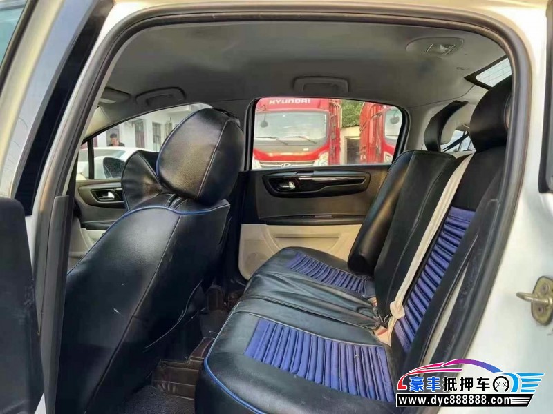 14年雪铁龙世嘉轿车抵押车出售