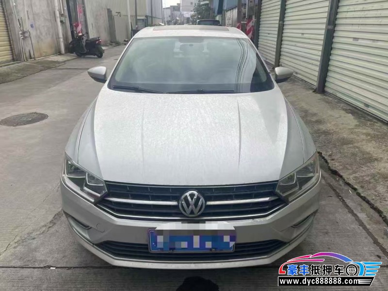 16年大众宝来轿车抵押车出售