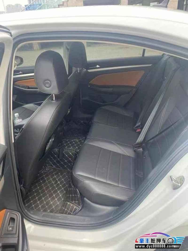 23年大众宝来轿车抵押车出售