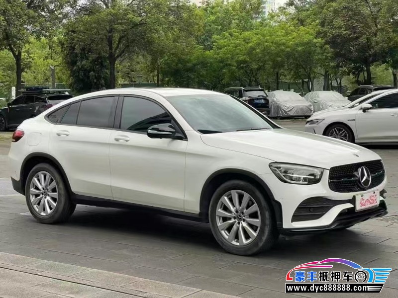 20年奔驰GLC轿车抵押车出售