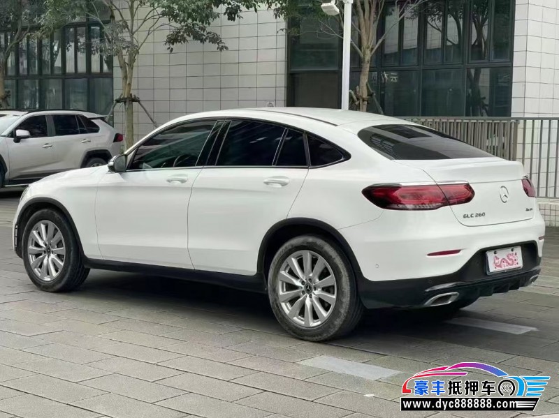 20年奔驰GLC轿车抵押车出售
