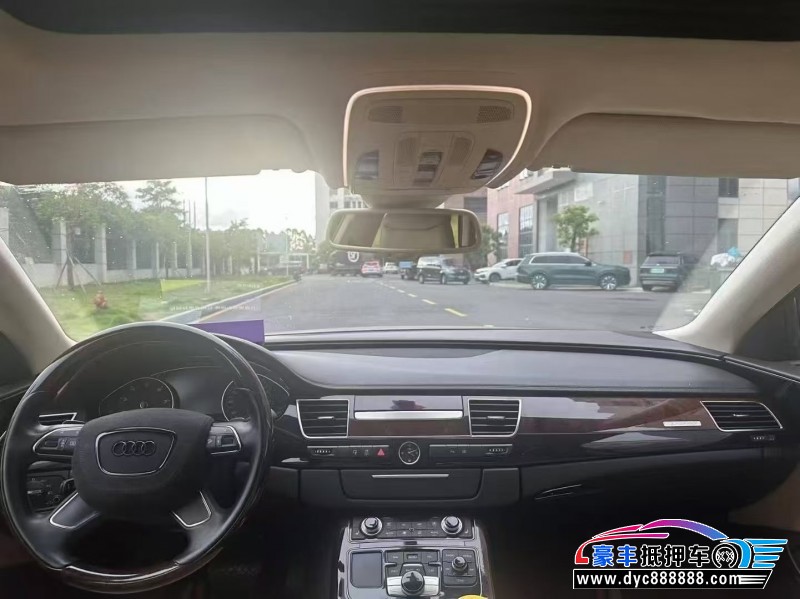 11年奥迪A8L轿车抵押车出售