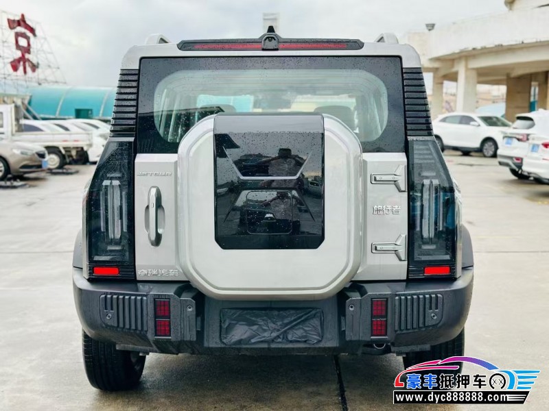 25年捷途旅行者轿车抵押车出售