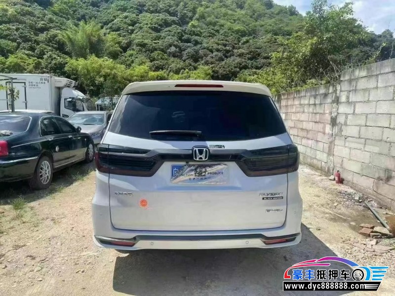 24年本田艾力绅轿车抵押车出售