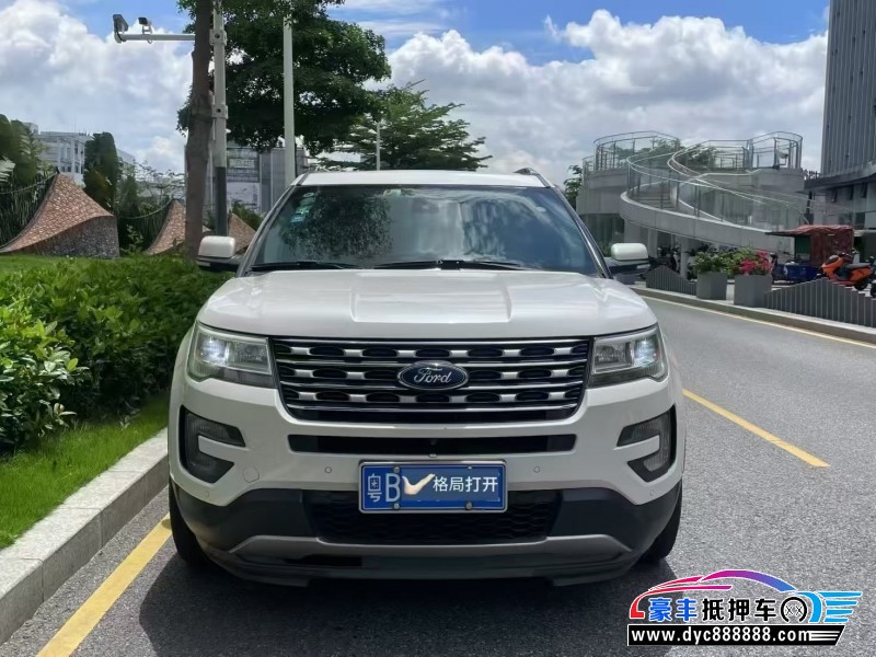 18年福特探险者轿车抵押车出售