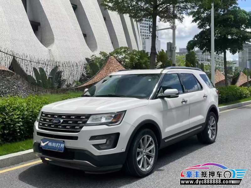 18年福特探险者轿车抵押车出售