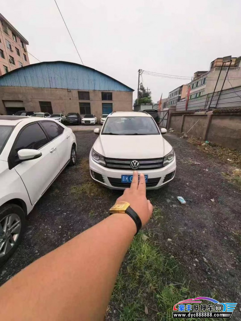 抵押车出售19年大众途观轿车