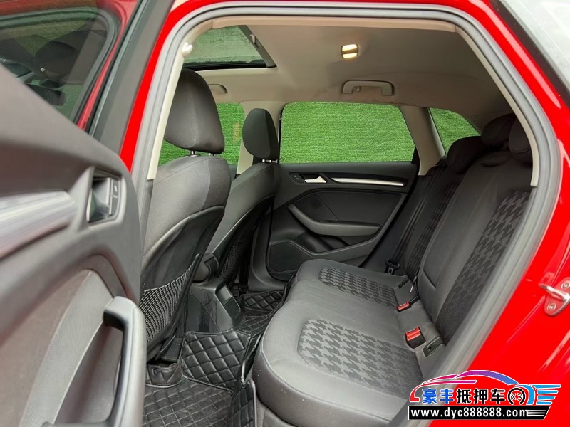 16年奥迪A3轿车抵押车出售