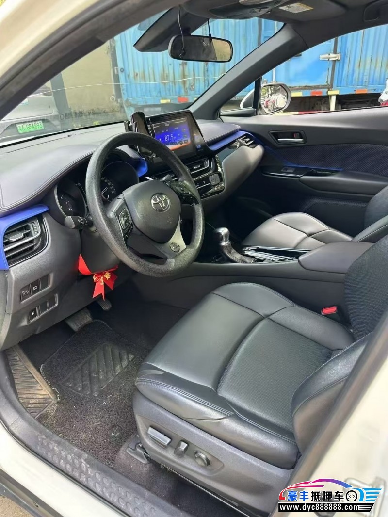 21年丰田C-HR轿车抵押车出售