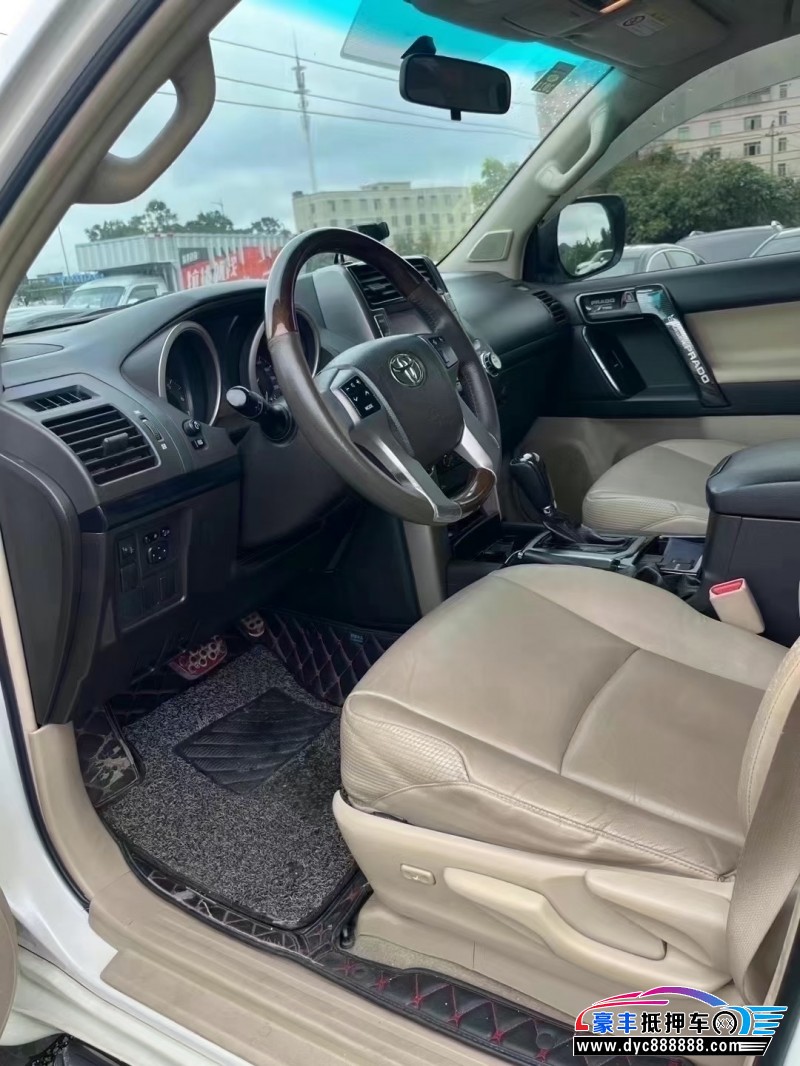 13年丰田普拉多（霸道）轿车抵押车出售