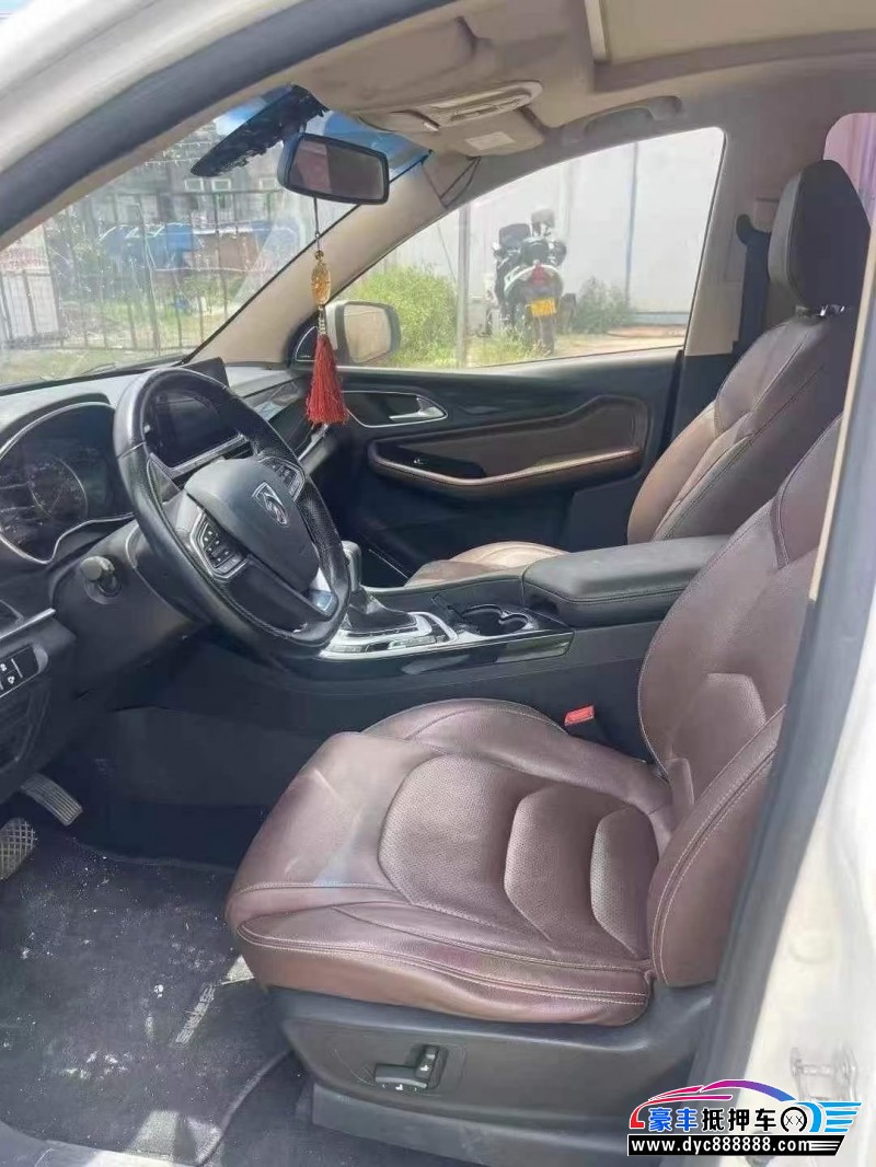 18年宝骏560轿车抵押车出售