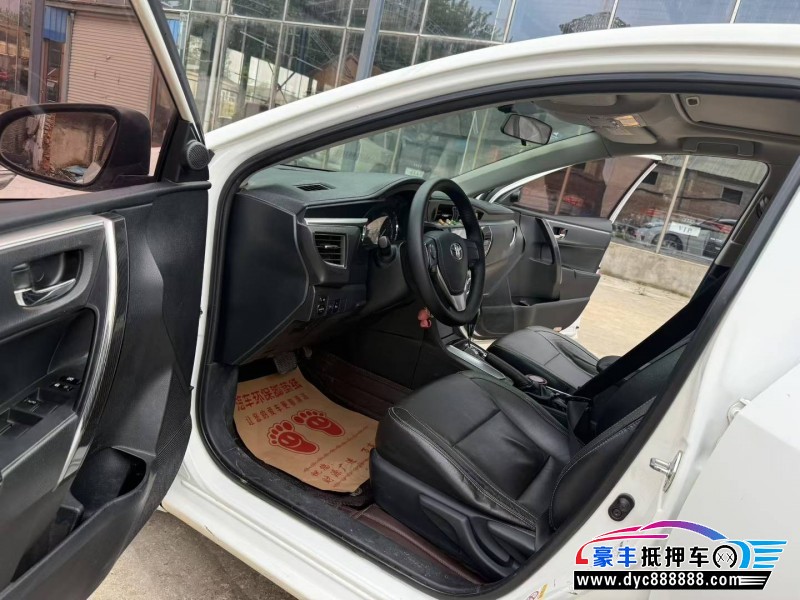 16年丰田卡罗拉轿车抵押车出售