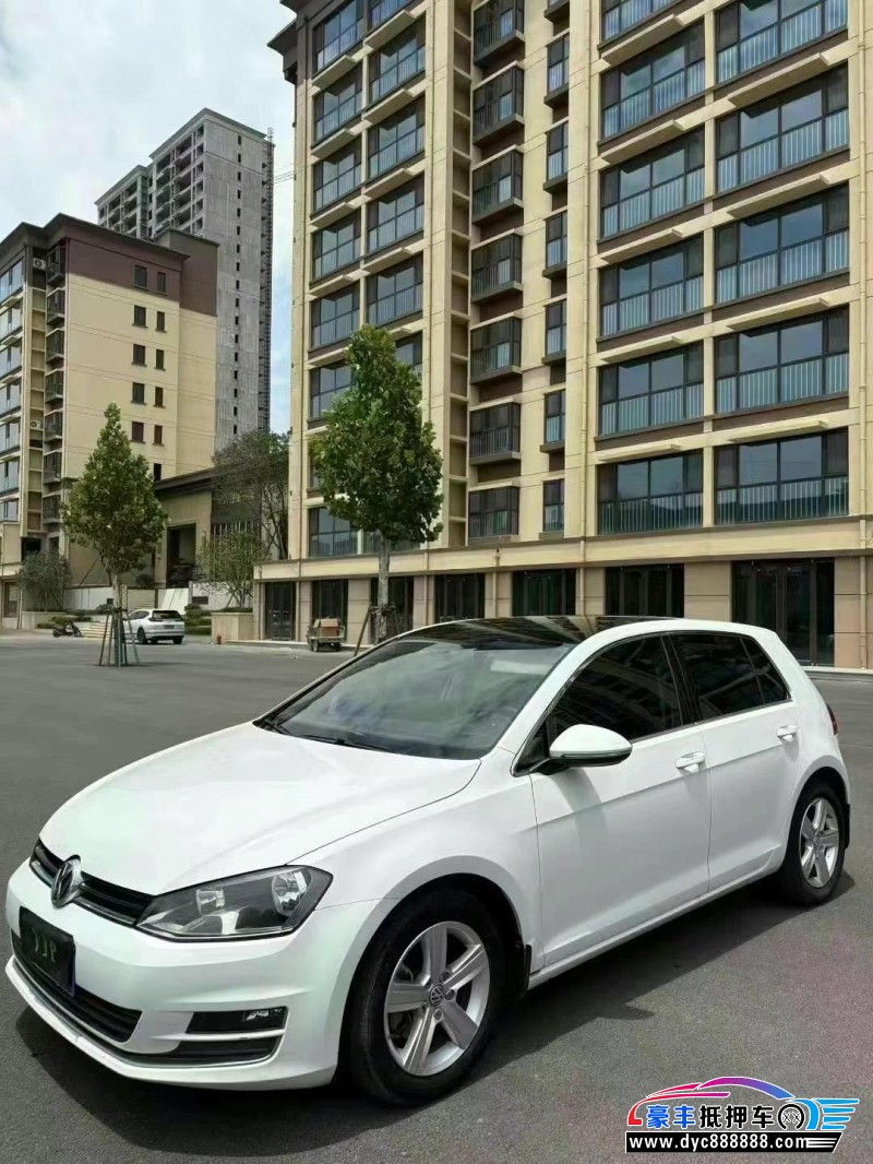 15年大众高尔夫轿车抵押车出售