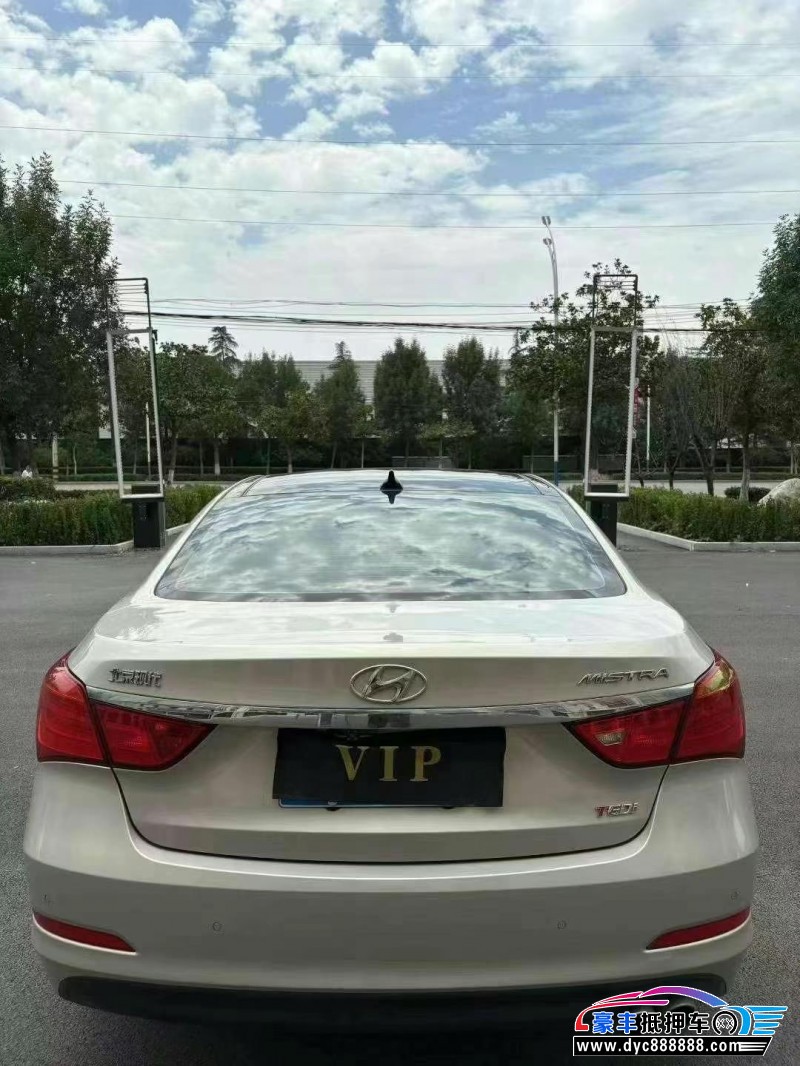 17年现代名图轿车抵押车出售