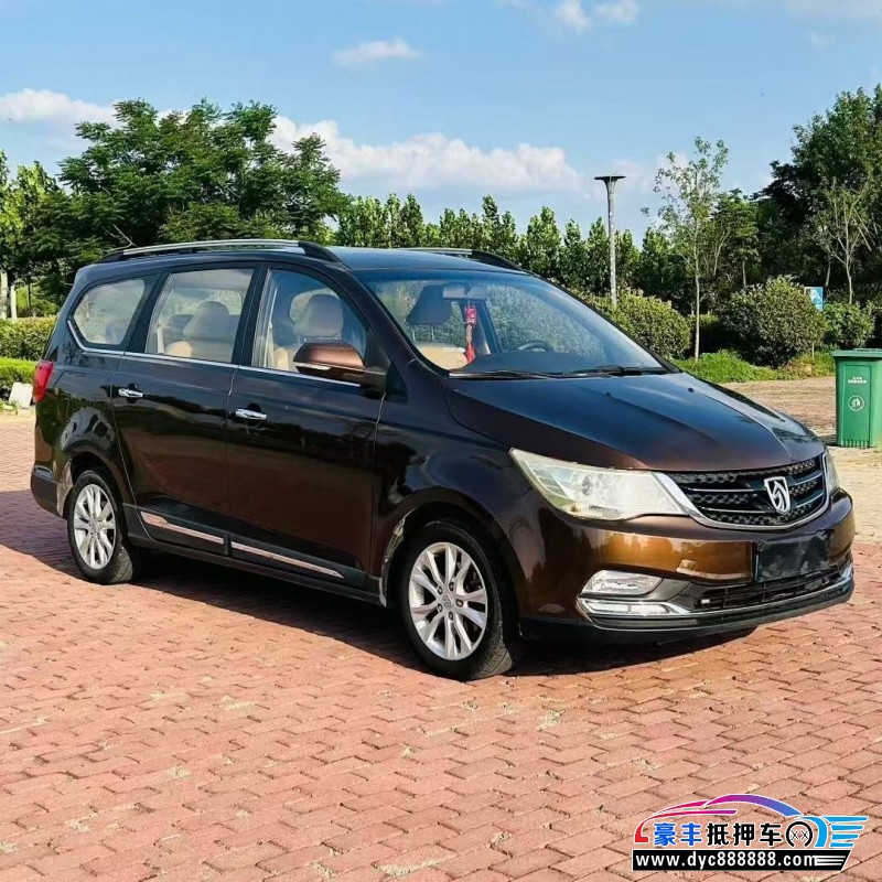 17年宝骏730轿车抵押车出售