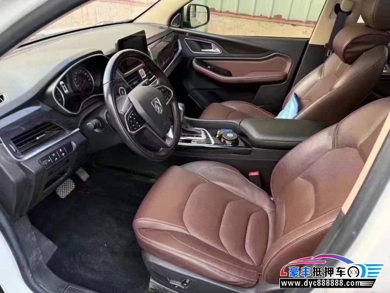 18年宝骏560轿车抵押车出售