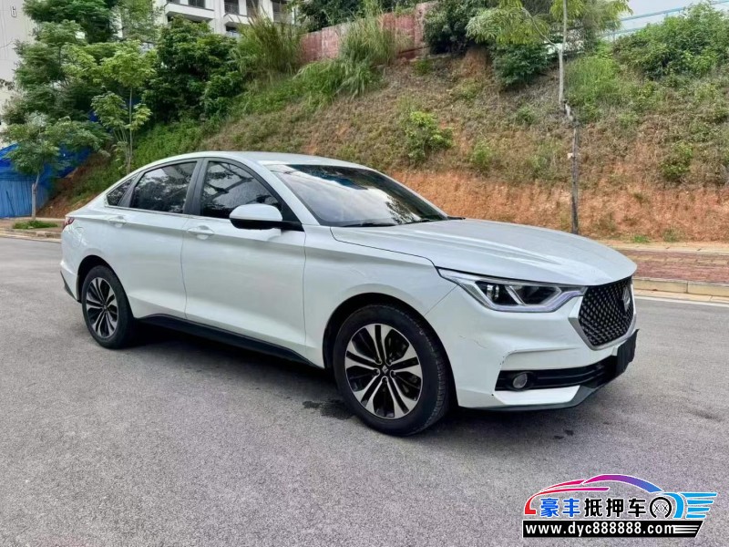 21年宝骏RC6轿车抵押车出售