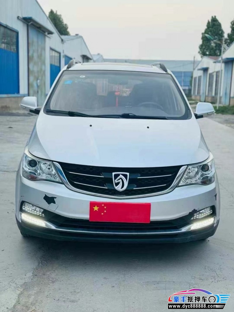 25年宝骏730轿车抵押车出售