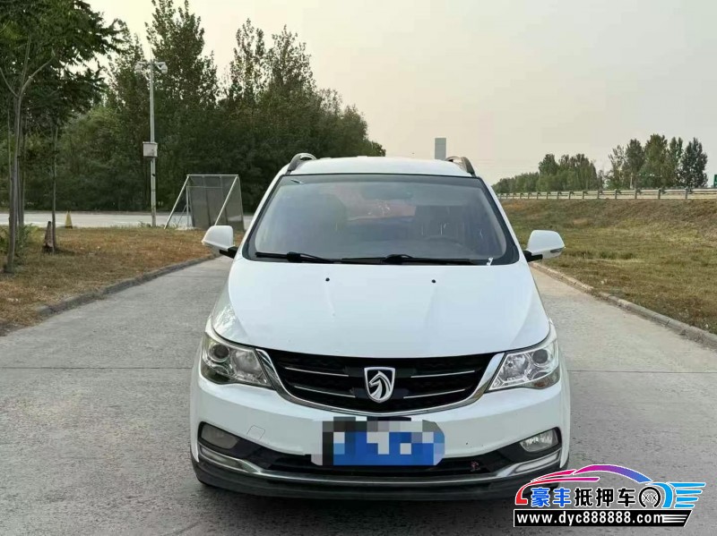 17年宝骏730轿车抵押车出售