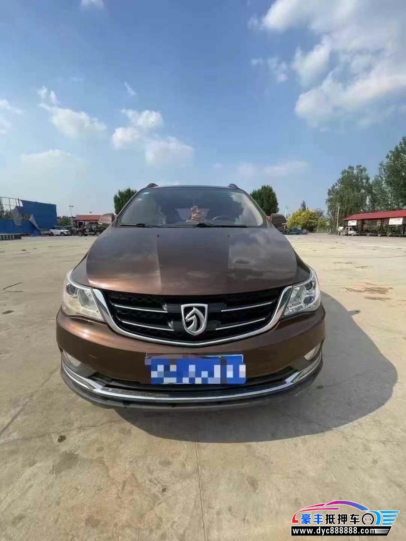 17年宝骏730轿车抵押车出售