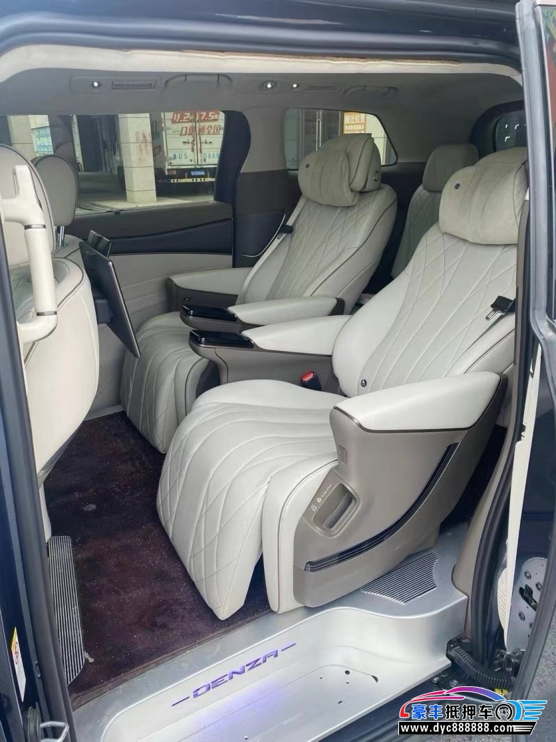 23年腾势D9轿车抵押车出售