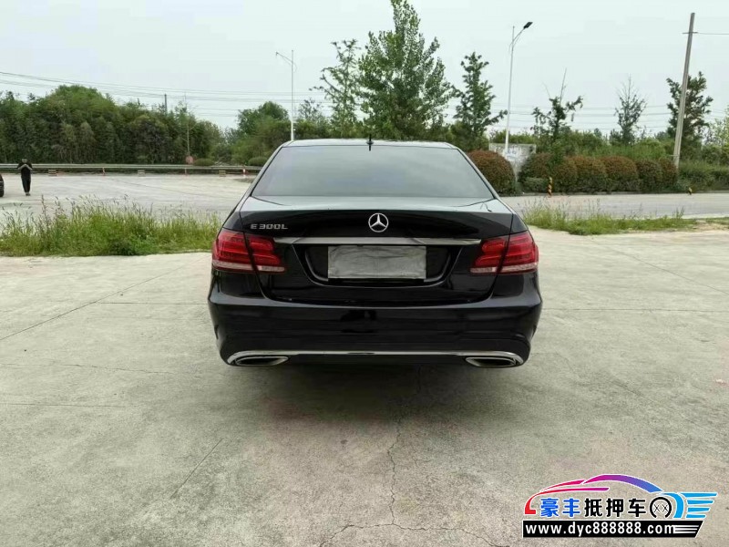 15年奔驰E轿车抵押车出售