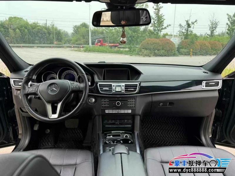 15年奔驰E轿车抵押车出售