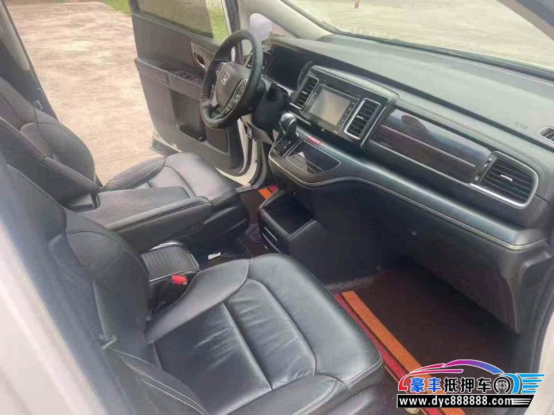 16年本田艾力绅轿车抵押车出售