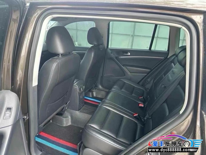 14年大众途观轿车抵押车出售