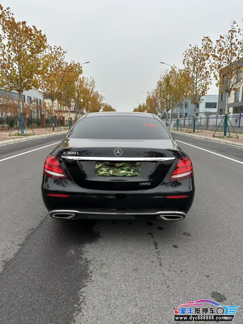 20年奔驰E轿车抵押车出售