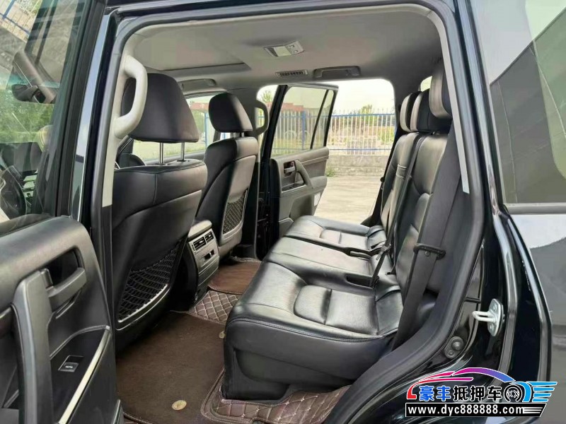 19年丰田兰德酷路泽（陆巡）轿车抵押车出售