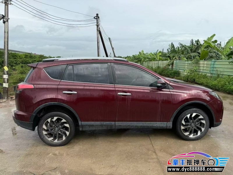 17年丰田RAV4轿车抵押车出售