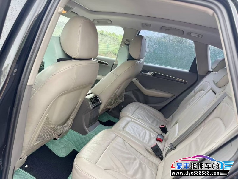 12年奥迪Q5轿车抵押车出售