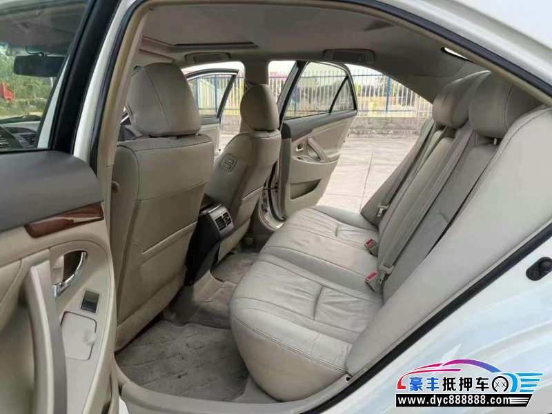 14年丰田凯美瑞轿车抵押车出售