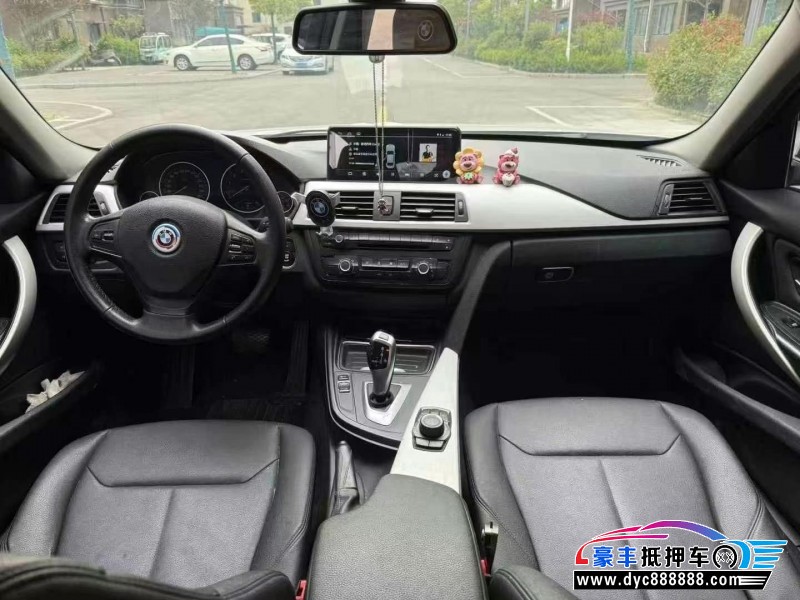 13年宝马3系轿车抵押车出售