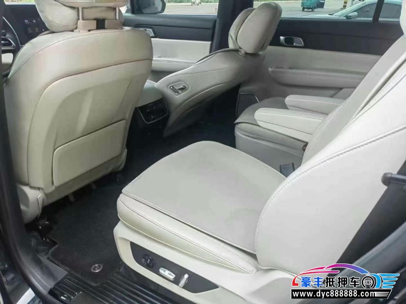 22年理想ONE轿车抵押车出售