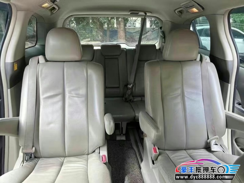 07年丰田格瑞维亚轿车抵押车出售