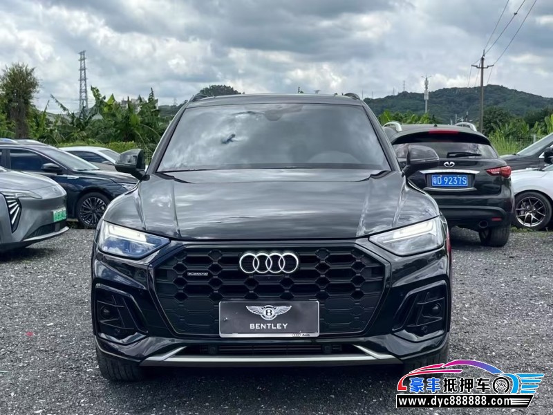 23年奥迪Q5轿车抵押车出售