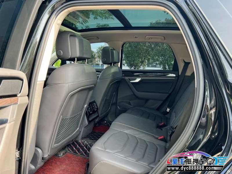 23年大众途锐轿车抵押车出售