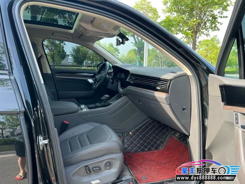 23年大众途锐轿车抵押车出售