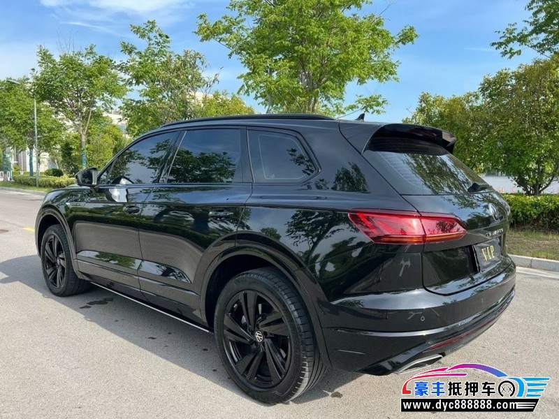 23年大众途锐轿车抵押车出售