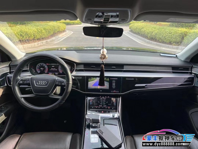 20年奥迪A8L轿车抵押车出售