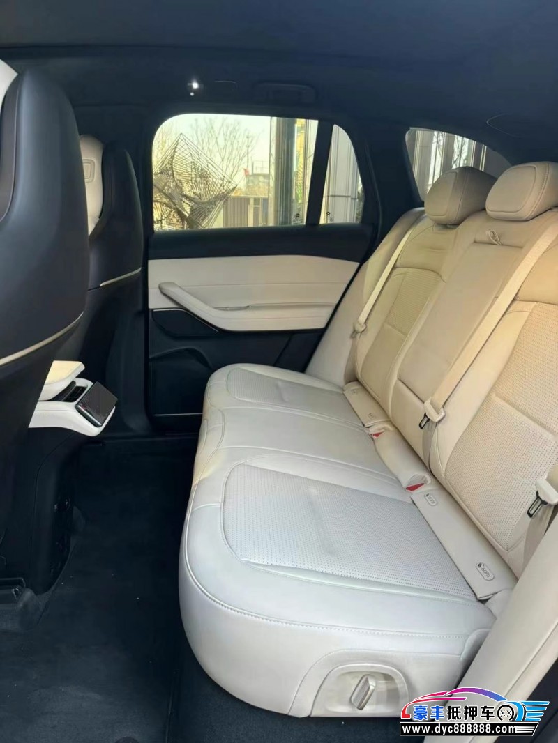 24年蔚来ES6轿车抵押车出售