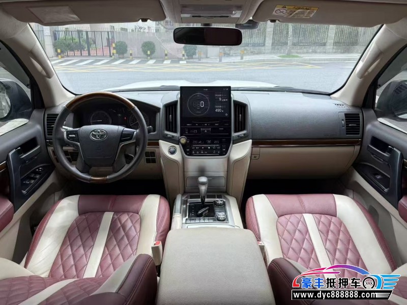 20年丰田兰德酷路泽（陆巡）轿车抵押车出售