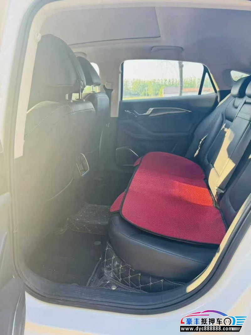 24年奔腾B70轿车抵押车出售