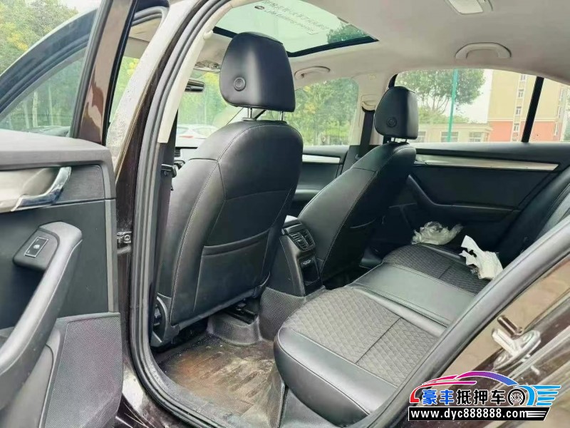 18年斯柯达明锐轿车抵押车出售