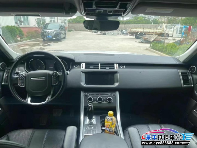 17年路虎揽胜运动版轿车抵押车出售