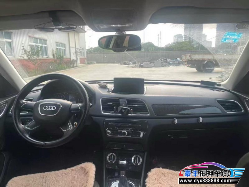 14年奥迪Q3轿车抵押车出售