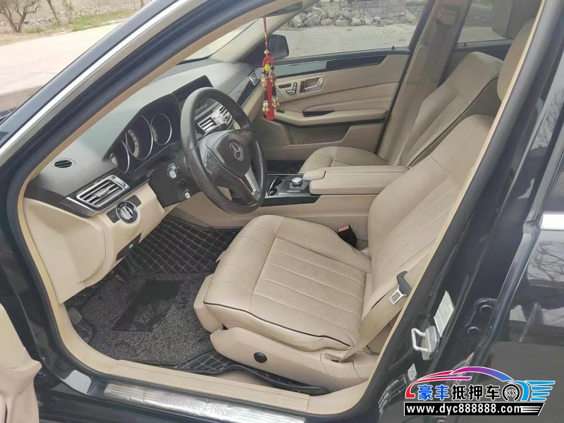 15年奔驰E轿车抵押车出售